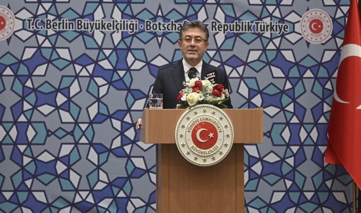 Bakan Yumaklı'dan gurbetçi girişimcilere ''markalaşma'' çağrısı