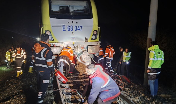 Balıkesir'de korkutan kaza... Tren raydan çıktı