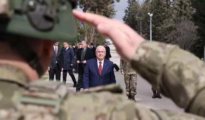 Bakan Güler'den "Suriye" açıklaması: YPG'nin mutabakatlara uyması koşulsuz zorunluluktur