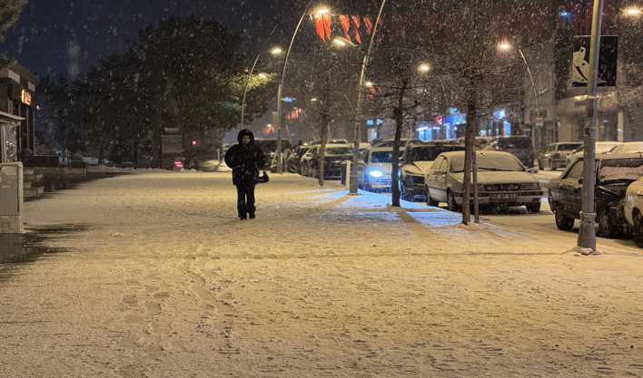Eğitime kar engeli: Valilik ilçeleri açıkladı