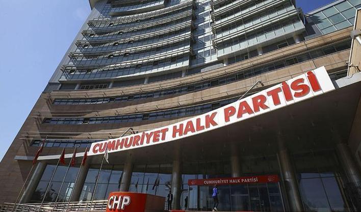 CHP'deki "böl-parçala-yönet" anlayışı istifa getirdi
