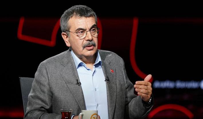 Bakan Tekin'den CHP'li Özel'in ifadelerine tepki... "Çok rahatsız edici"