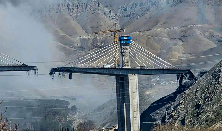 İran'da kritik altyapı hedefte: Aynı köprü ikinci kez vuruldu