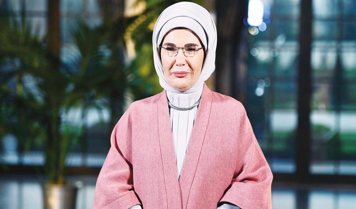 Emine Erdoğan'dan 23 Nisan mesajı: Siz hayal kurdukça Cumhuriyet ilelebet payidar kalacaktır