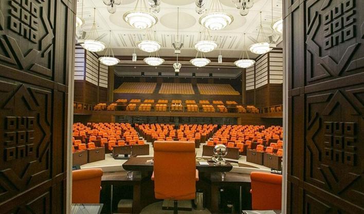 Türk demokrasi tarihinin kara lekesi "27 Nisan"ın üzerinden 19 yıl geçti