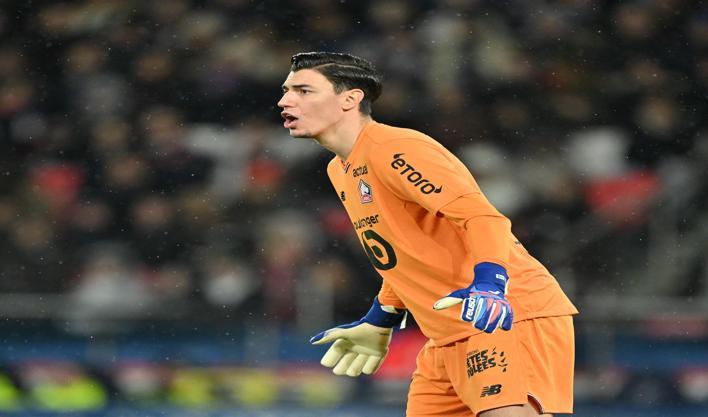 Berke Özer'den 9 kurtarışlık dev performans!