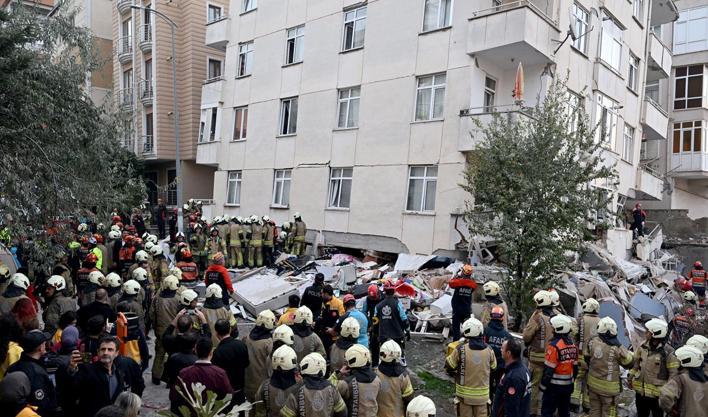 Maltepe'de 7 katlı binada çökme:
