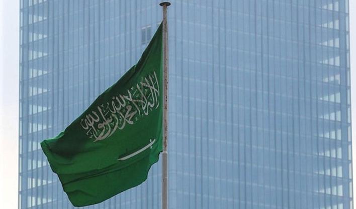 Suudi Arabistan'da patlama sesleri duyuldu