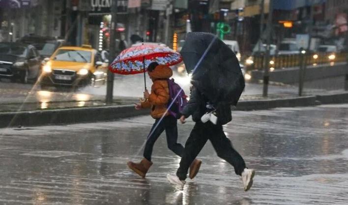 Kocaeli'de eğitime sağanak engeli: Kentte okullar yarın tatil edildi
