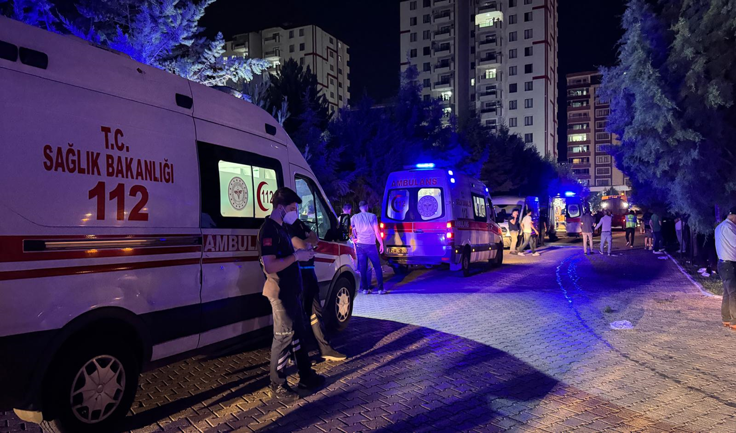 Yangın faciasından acı haber! Diyarbakır Valisi: 4 kişi hayatını kaybetti