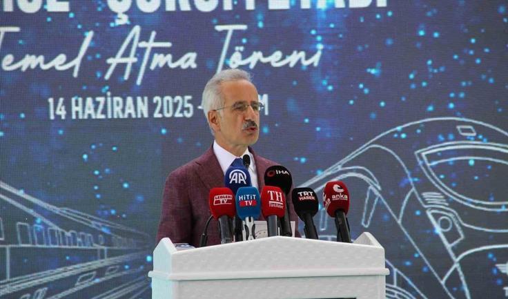 Bakan Uraloğlu: Ankara-Samsun arası seyahat süresi 2,5 saate düşecek!
