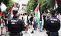 Filistin bayraklarıyla İsrail'i protesto ettiler! Yarış apar topar iptal edildi
